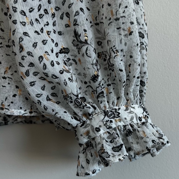 Maison d’ Amelie Paris Tie Neck Balloon Sleeve Blouse - Picture 6 of 10